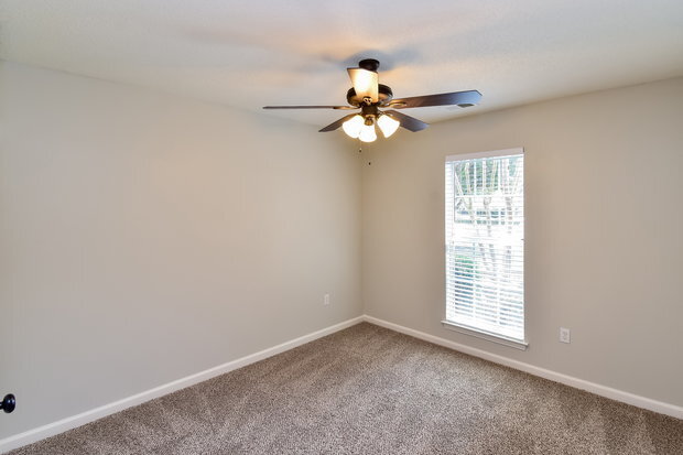 Building Photo - 836 Cedar Trace Cir