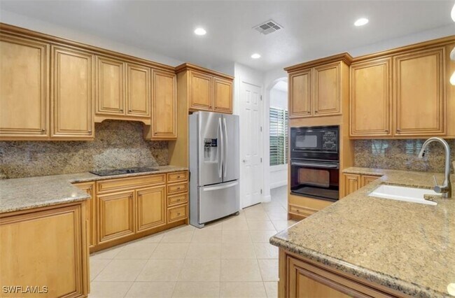 Building Photo - 14077 Lavante Ct