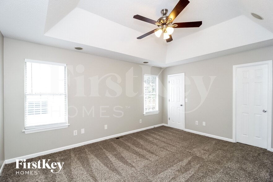 Building Photo - 4325 Stonecrest Dr