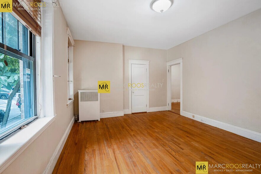 Building Photo - 59 Lanark Rd