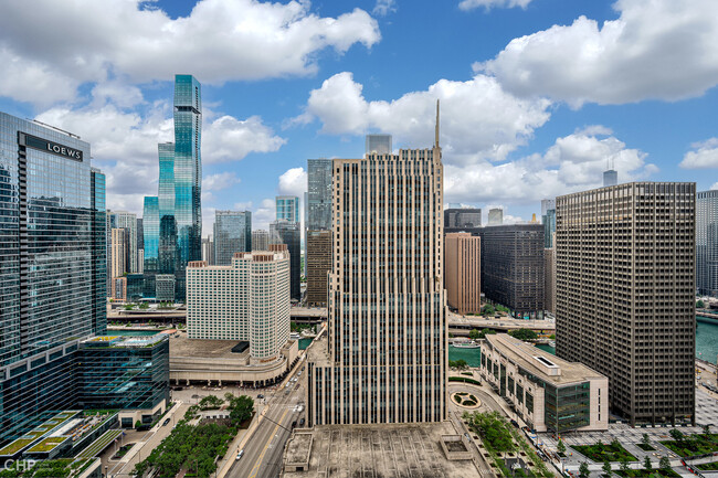 Building Photo - 240 E Illinois St