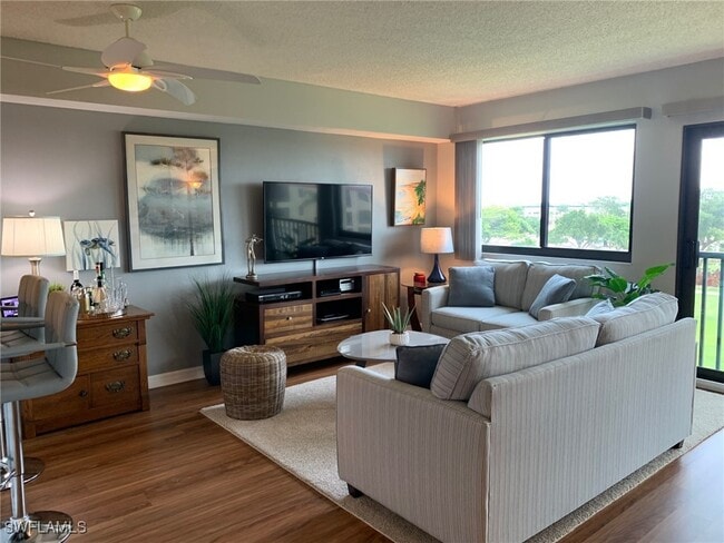 Building Photo - 7406 Lake Breeze Dr