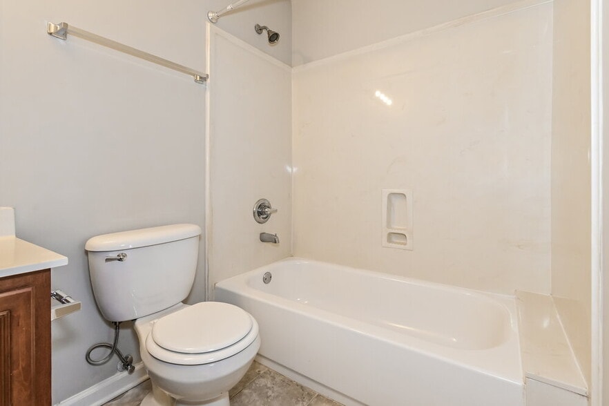 Building Photo - 40 Rachel Cove