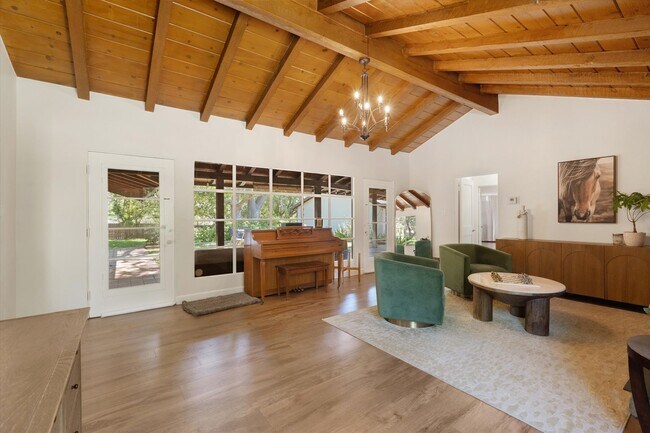 Building Photo - La Canada 4-Bedroom Home | Large Lot, Updated Kitchen, EV Charger