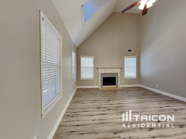 Building Photo - 1029 Matthews Way
