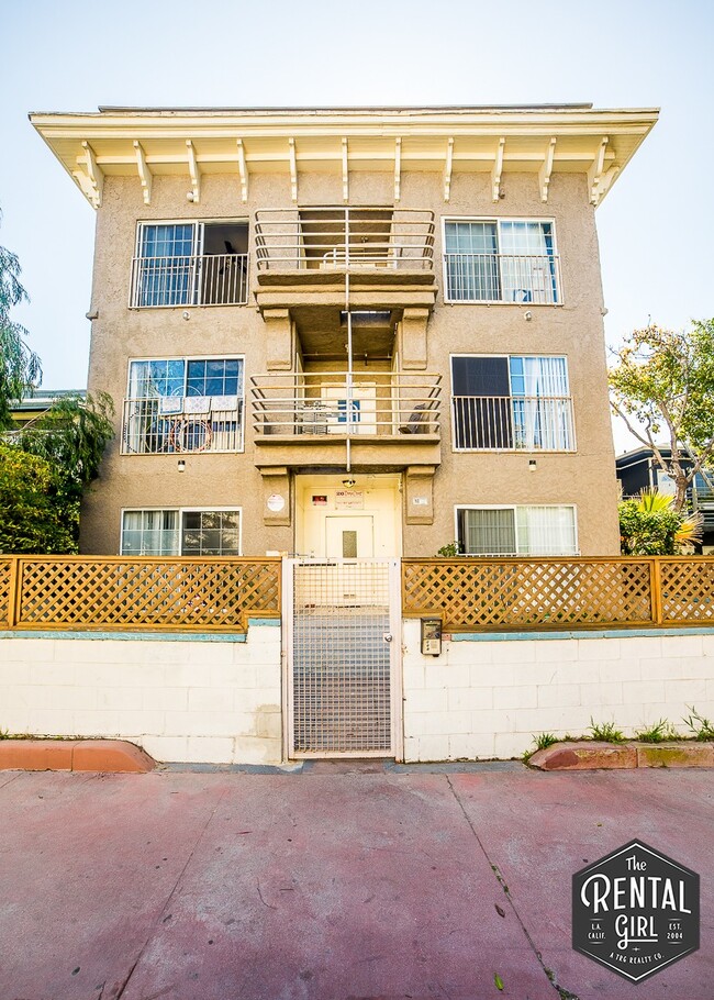 Building Photo - 26 Breeze Ave