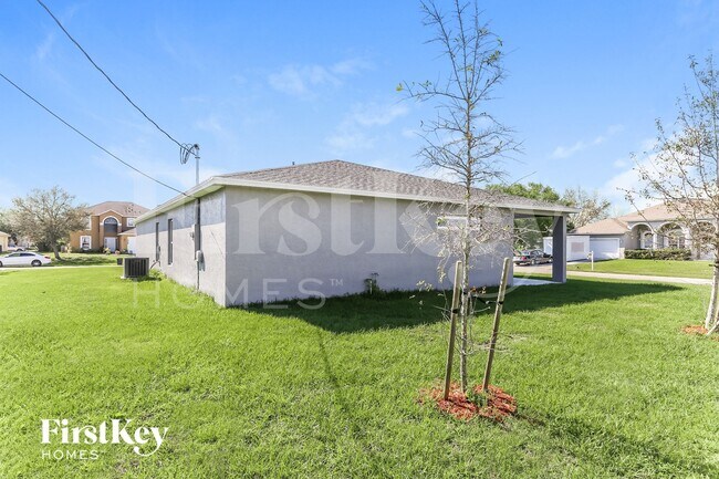 Building Photo - 3921 SW Kabane St