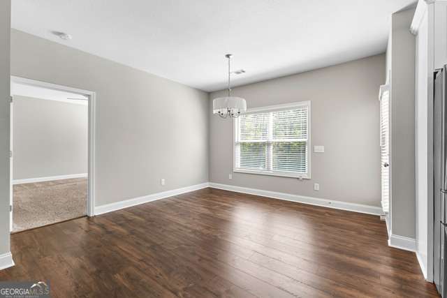 Building Photo - 517 Lago Ct