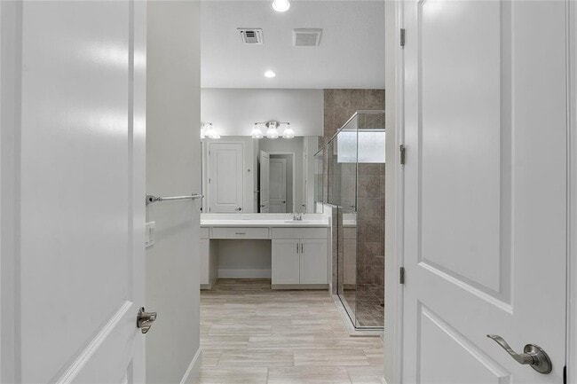 Building Photo - 5218 Liberty Ln