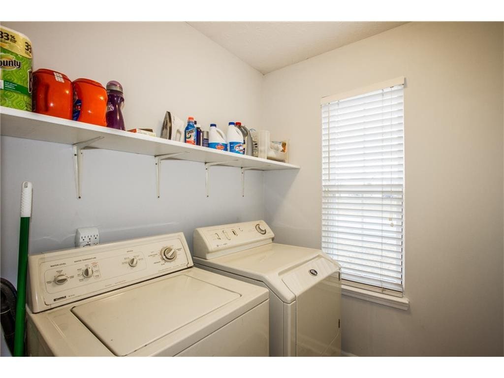 Laundry - 11708 Signet Lane