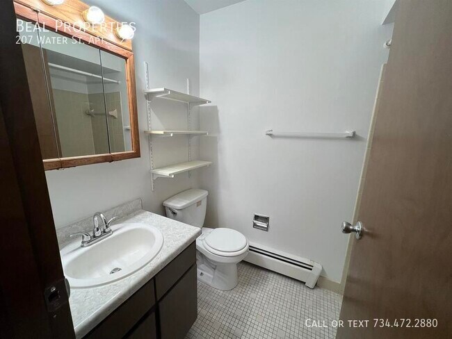 Building Photo - 207 Water St
