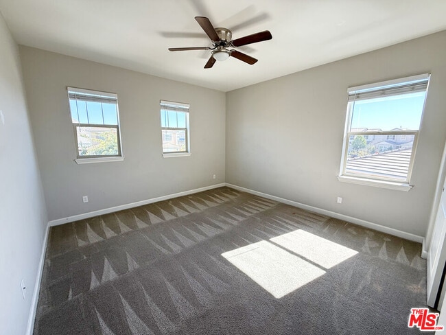 Building Photo - 27641 Trawler Ct