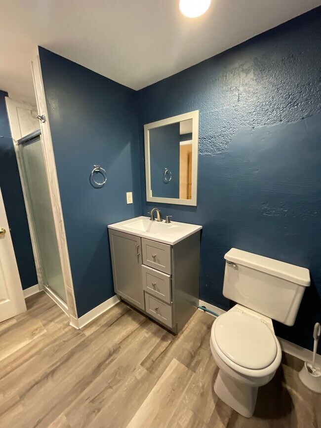 Building Photo - 410 E William St