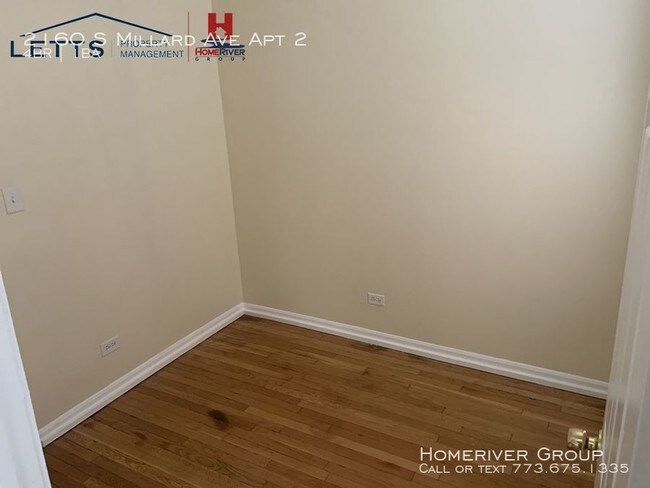 Building Photo - 2160 #2