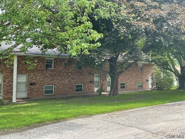 Primary Photo - 2855 Bedford St