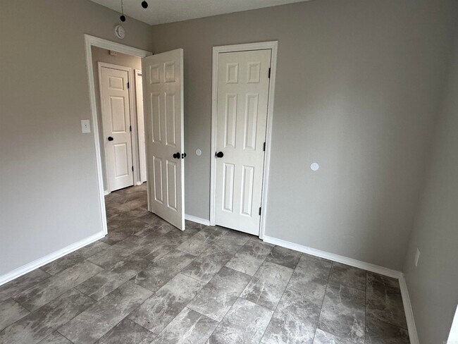 Building Photo - 14025 Cottontail Ln