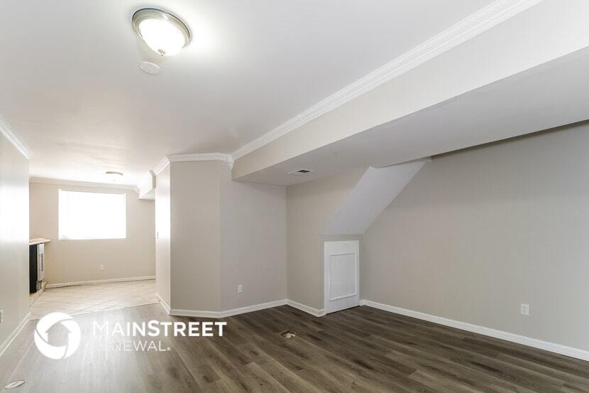 Building Photo - 18417 Spruce St