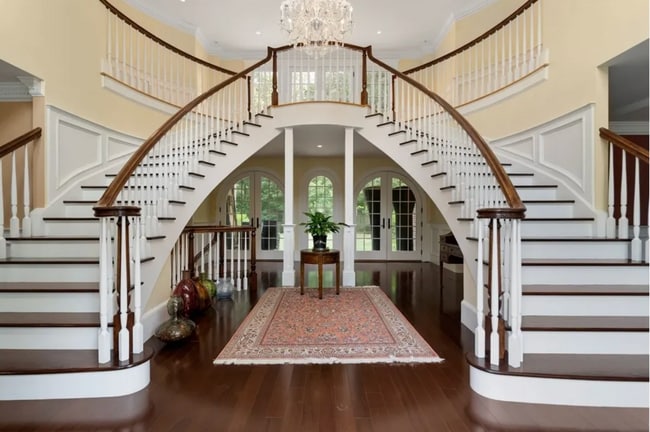 Building Photo - Entire house!!!! Luxury!!! Available Feb 1