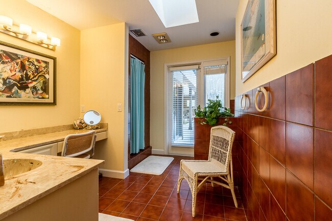 Building Photo - 2903 Banyan Blvd Cir NW