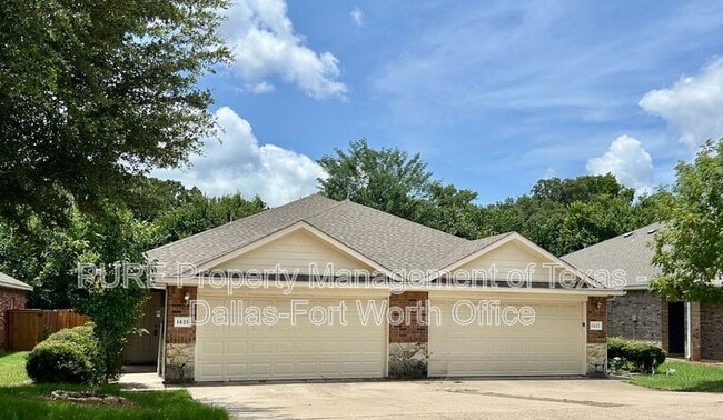 Building Photo - 1421 Piedmont Dr