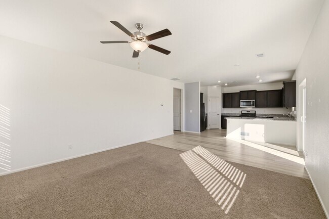 Building Photo - 3 Bedroom 2.5 Bathroom House With Great Vi...