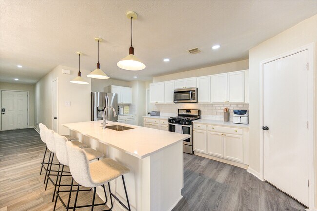 Building Photo - 1010 Hummingbird Point Ln