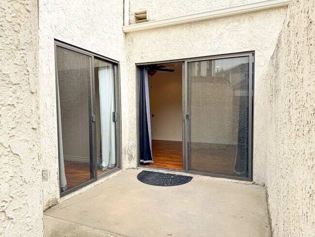 Building Photo - 407 Shoreview Dr