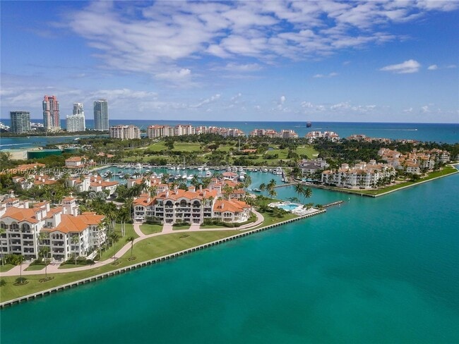 Building Photo - 4924 Fisher Island Dr