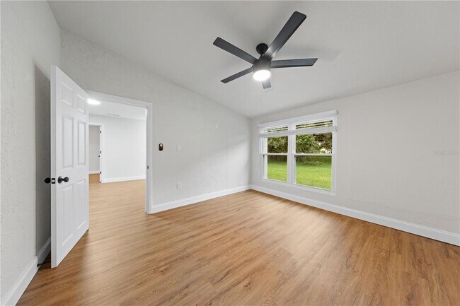 Building Photo - 3253 Oak Point Cir