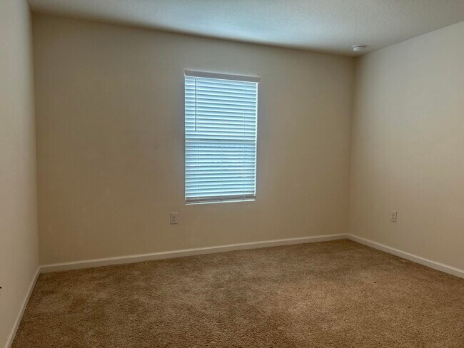 Building Photo - 916 Merganser Way