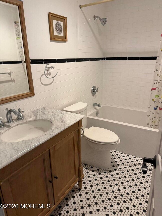 Building Photo - 326 Cutter Ln