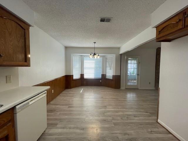 Building Photo - 8116 Irish Dr