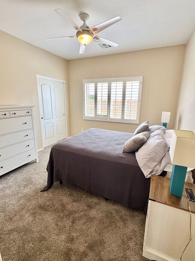 Building Photo - 3-6 Month Rental, Amazing Water Front Property With Private Pool!