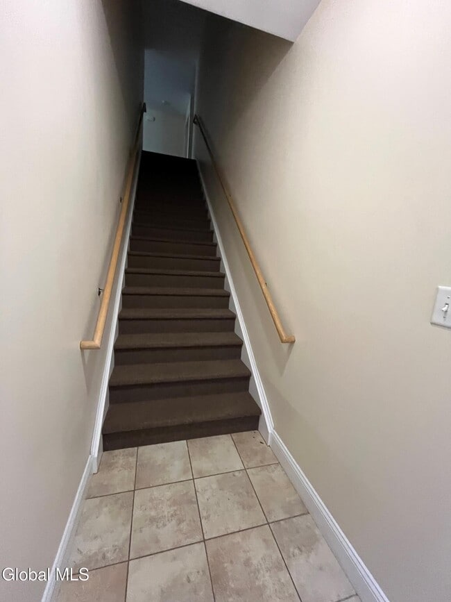 Building Photo - 60 Weibel Ave