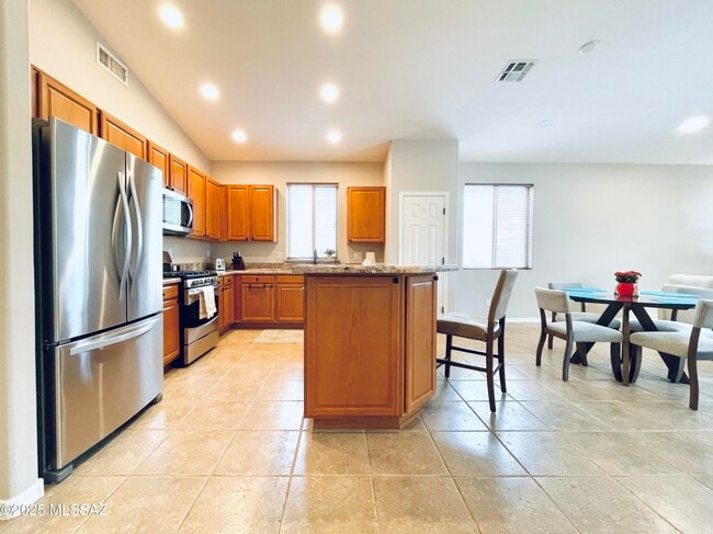 Building Photo - 371 W Sacaton Canyon Dr