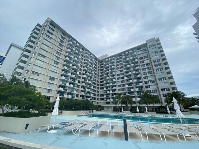 Building Photo - 1200 West Ave