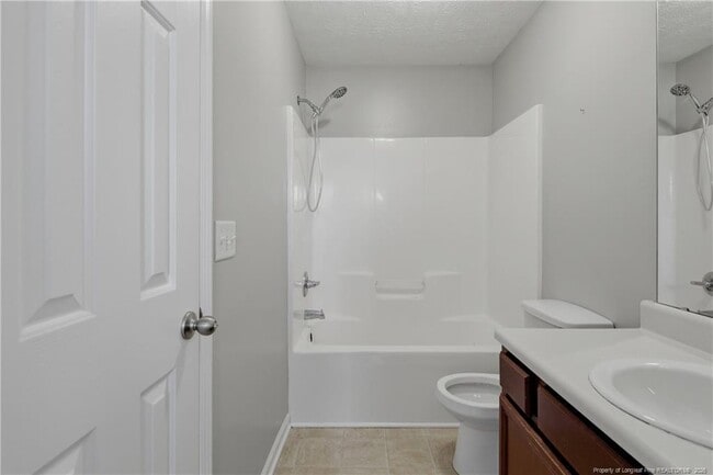 Building Photo - 142 Collinwood Dr