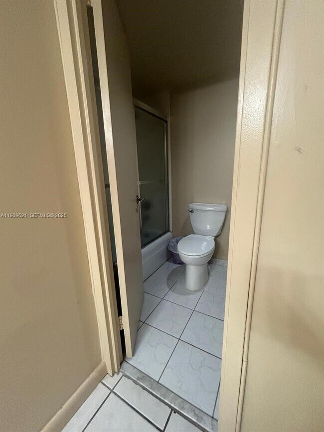 Building Photo - 251 174th St