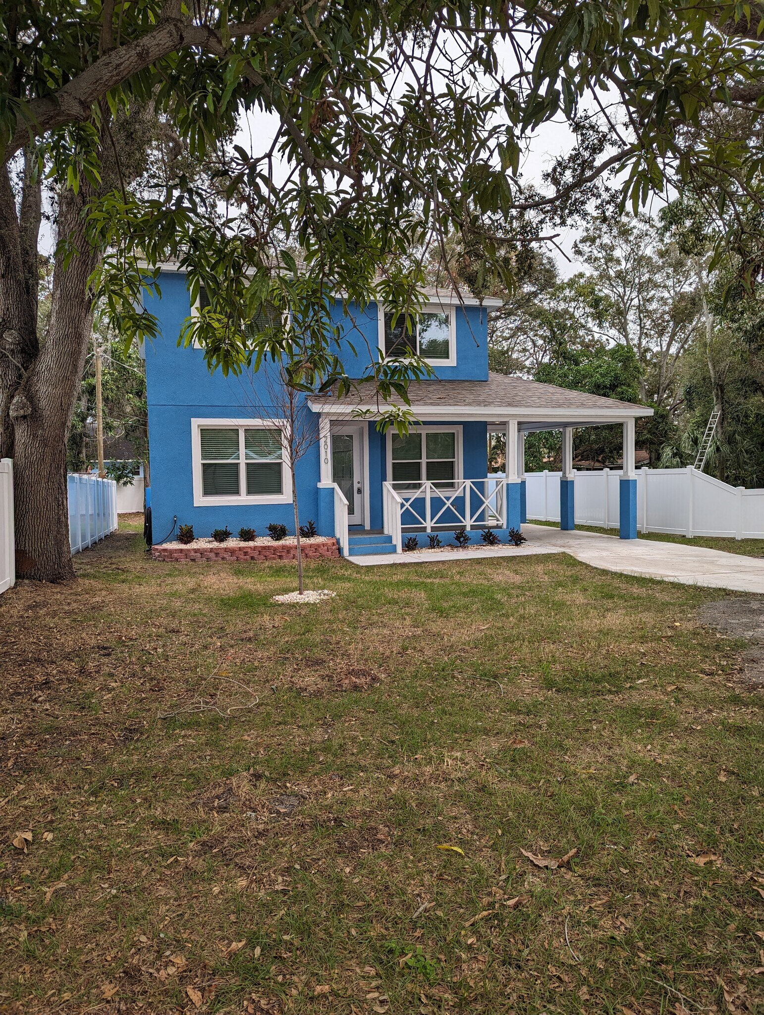 Building Photo - 2010 Seminole Blvd S