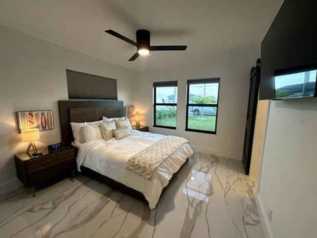 Building Photo - 135 Tahiti Cir