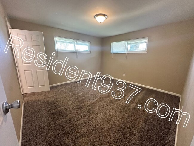 Building Photo - 3 Bed 2 Bath Home In Huber