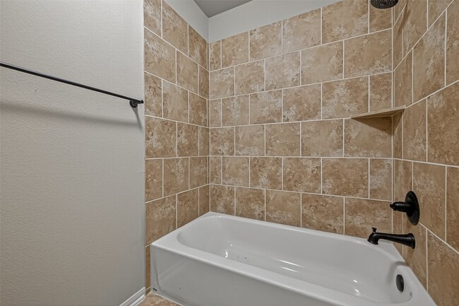 Building Photo - 8338 Sedona Ridge Dr