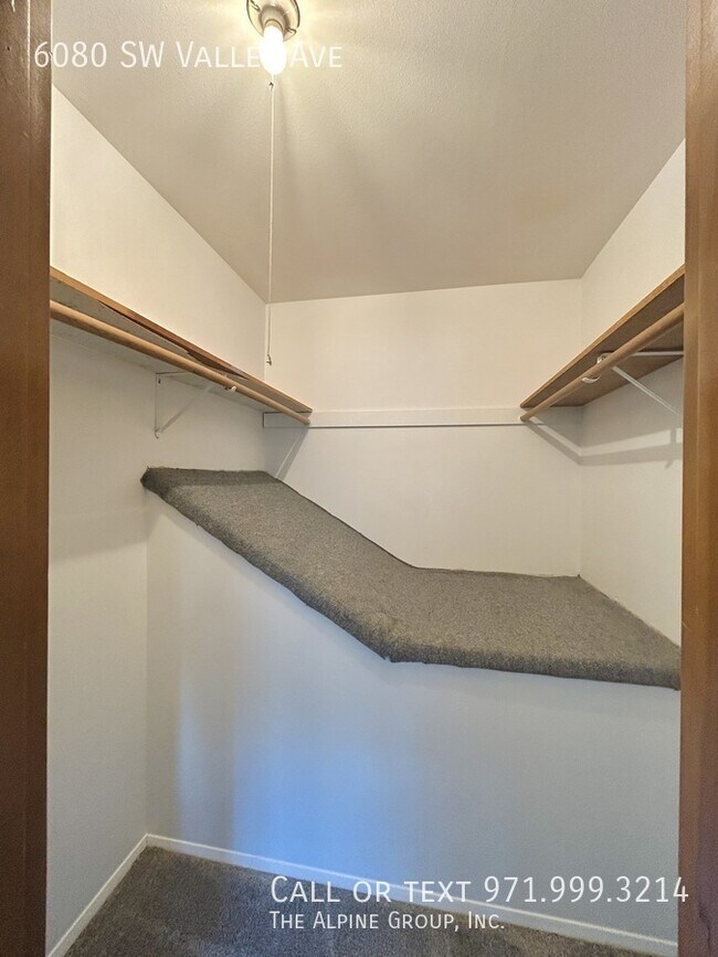 Building Photo - 6080 SW Valley Ave