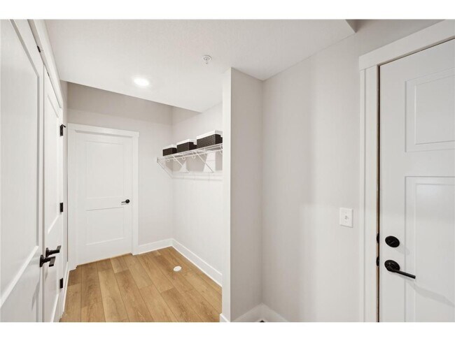 Building Photo - 3411 Douglas Dr N