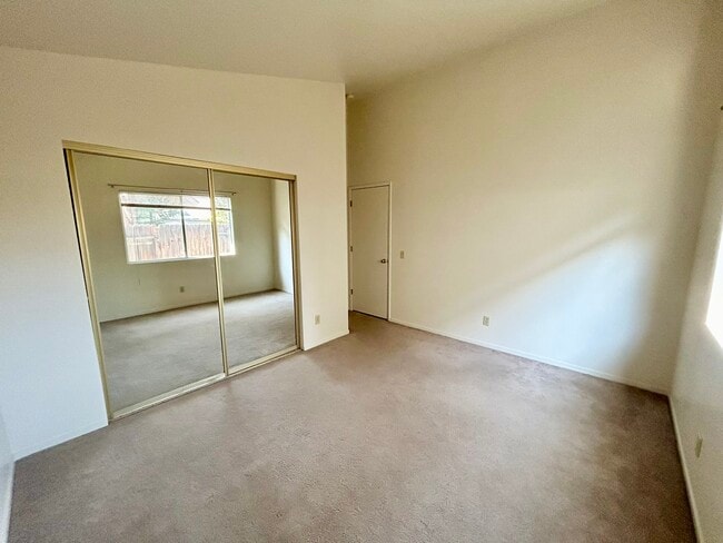 Building Photo - 1779 Birch Ct