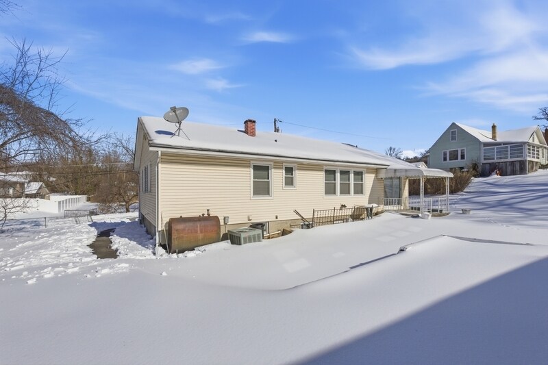 Building Photo - 4315 Spencer St