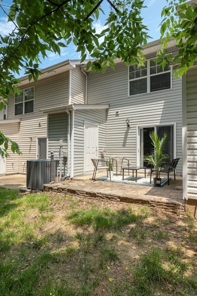 Building Photo - 650 Flintlock Ct