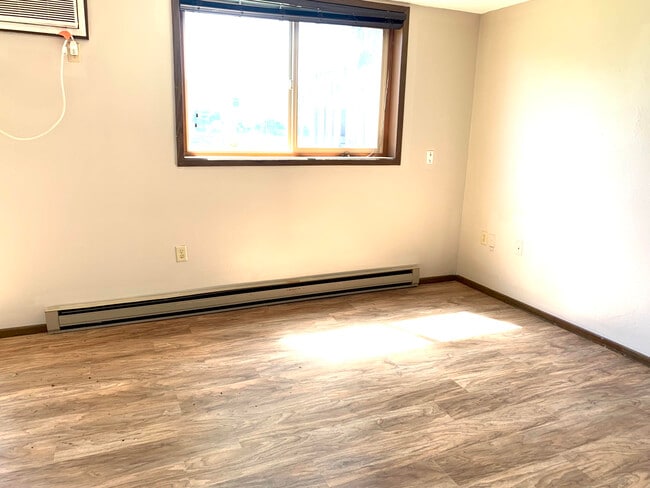 Building Photo - 2701 5th Ave