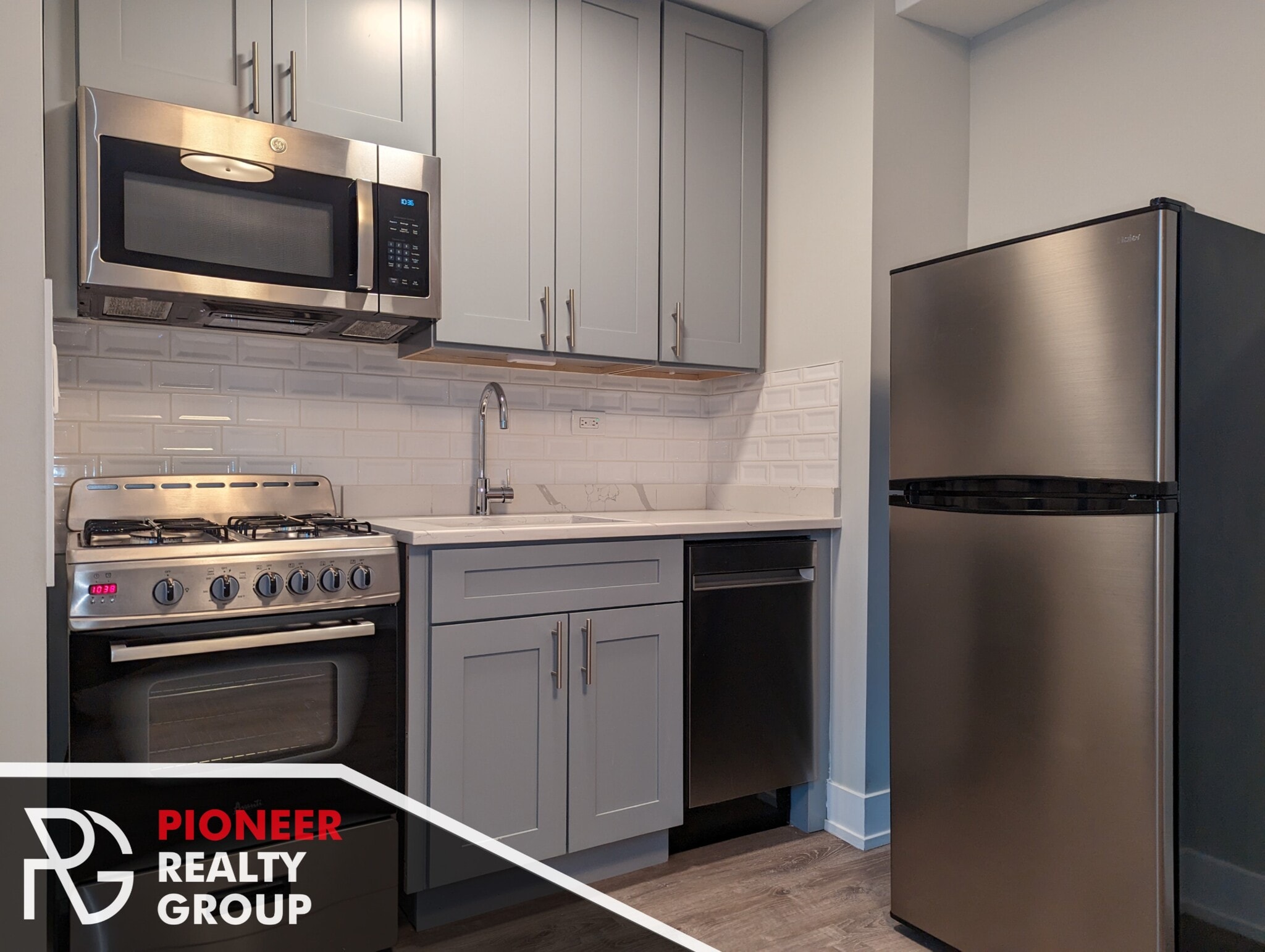 Building Photo - 501 W Belmont Ave