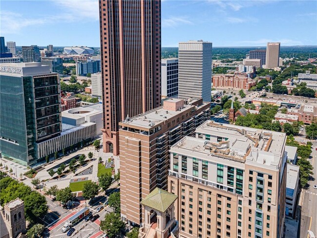 Building Photo - 620 Peachtree St NE